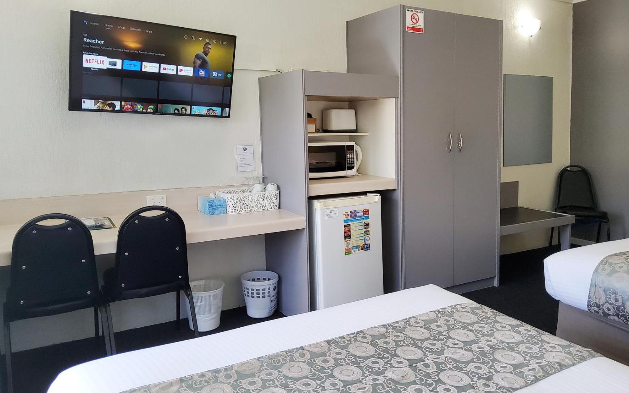 Archer Park Motel Rockhampton Room photo